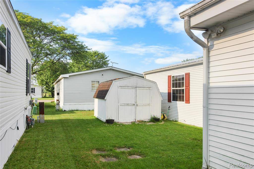 Frenchtown Twp, MI 48166,325 Yorkshire