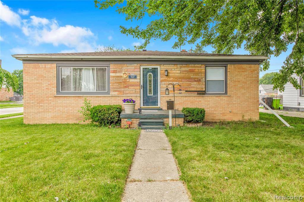 Roseville, MI 48066,19035 Frazho Road