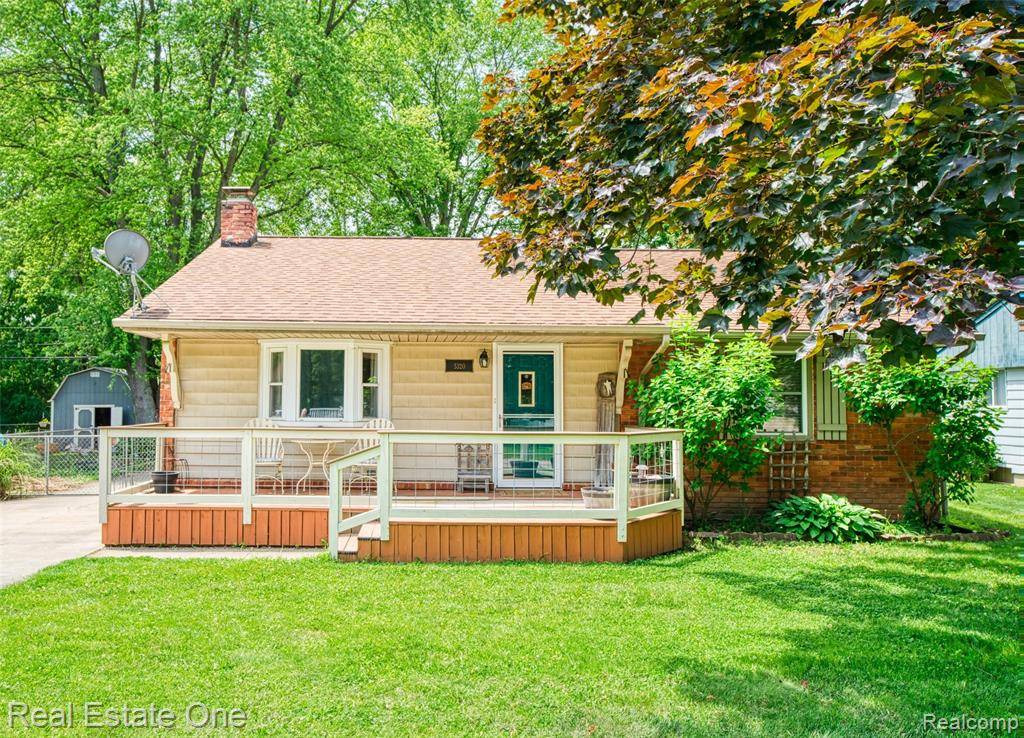5320 Leland Street, Brighton Twp, MI 48116