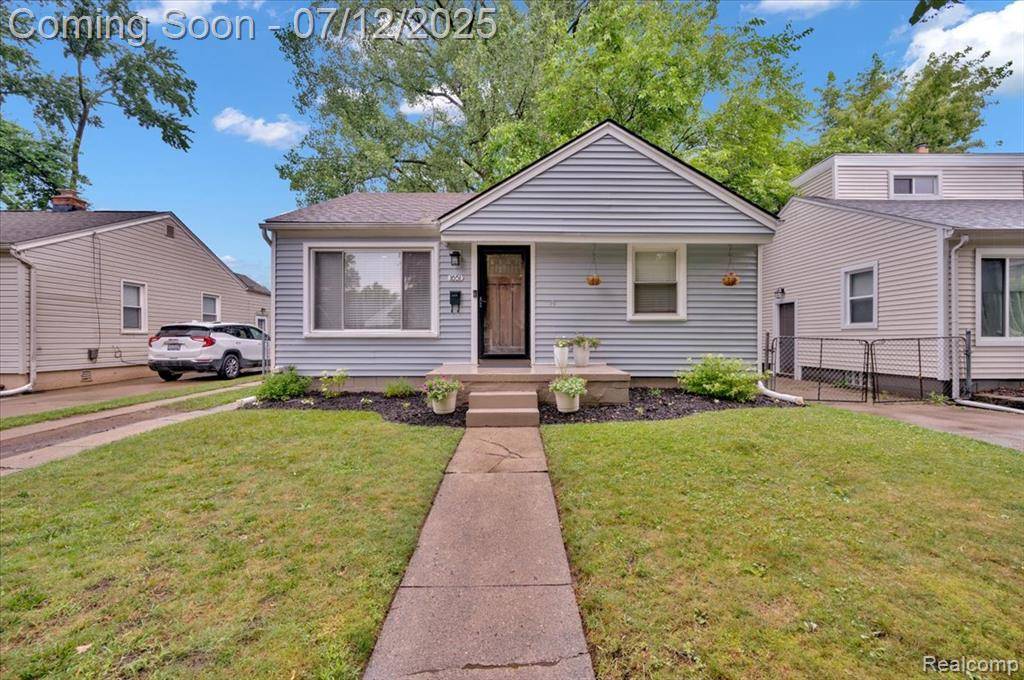 1651 Annabelle Street, Ferndale, MI 48220