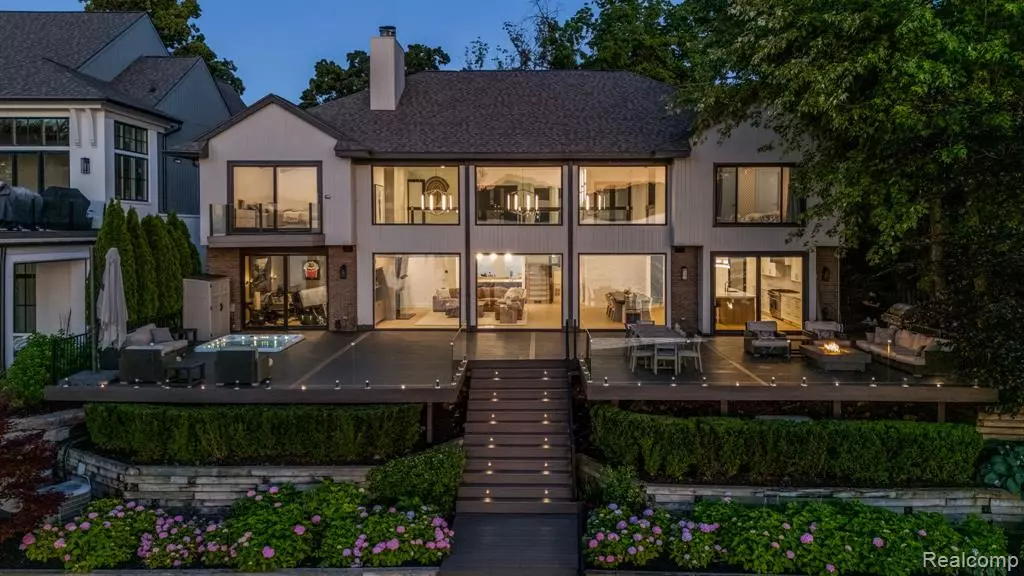 West Bloomfield Twp, MI 48323,5460 Putnam Drive