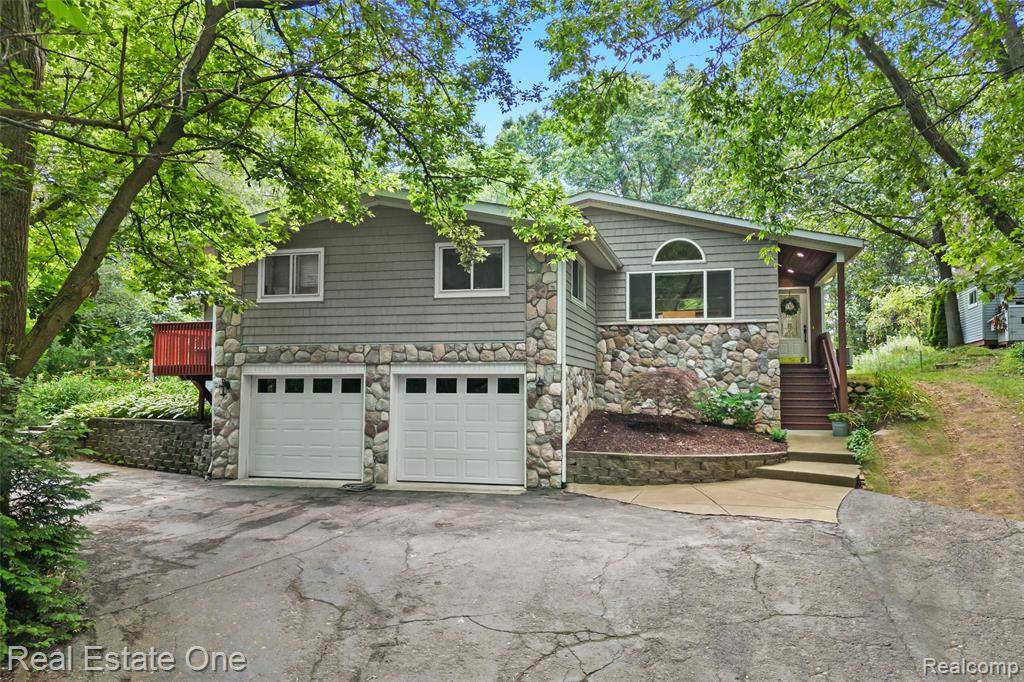 4217 Link Avenue, Brighton, MI 48114