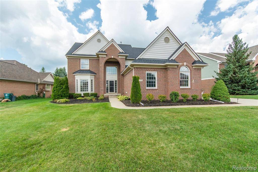 51334 W HILLS Drive, Plymouth Twp, MI 48170