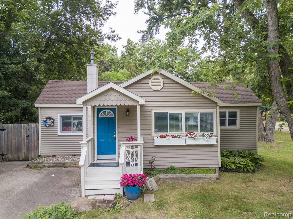 3110 Brisbane Street, Commerce Twp, MI 48390