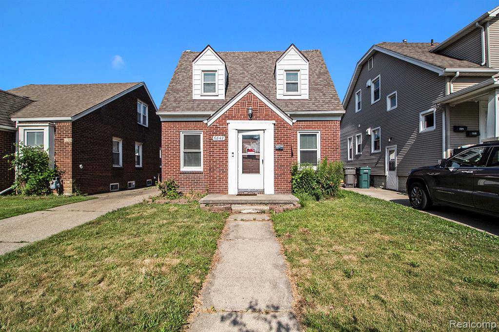 6847 Yinger Avenue, Dearborn, MI 48126