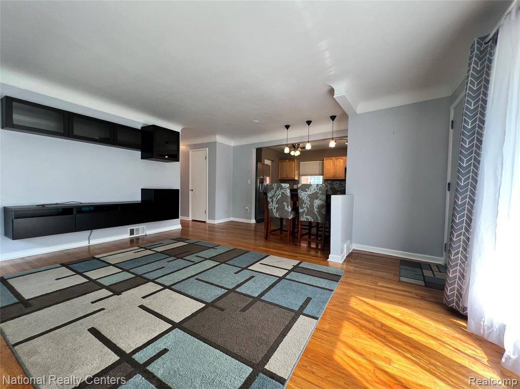 Dearborn Heights, MI 48125,4436 Tulane Street