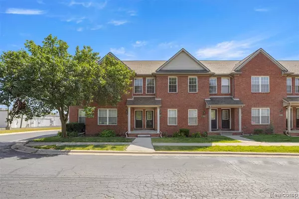 13017 Turnberry Court, Southgate, MI 48195