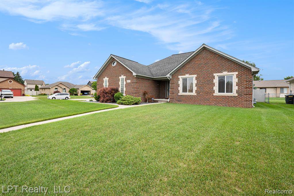 Chesterfield Twp, MI 48047,28687 Squire Drive
