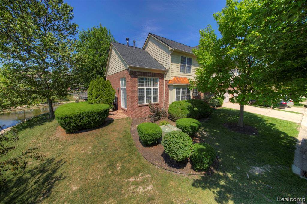 Canton Twp, MI 48187,1525 Peninsula Court