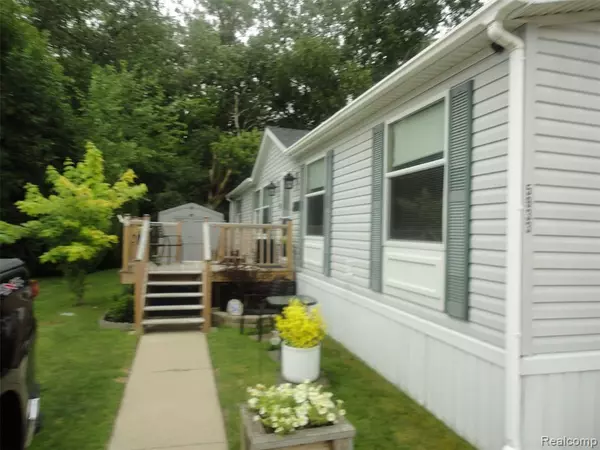 Van Buren Twp, MI 48111,5933 Vernon