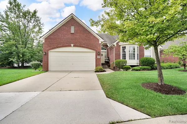 1128 Andover Circle, Commerce Twp, MI 48390