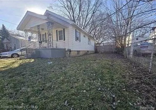 741 Barrie Avenue, Flint, MI 48507