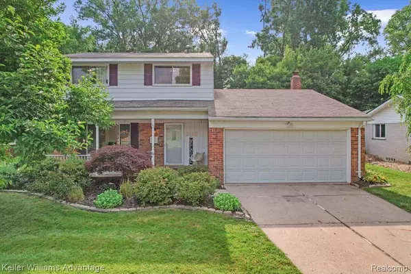 9157 Hackberry Avenue,  Plymouth,  MI 48170