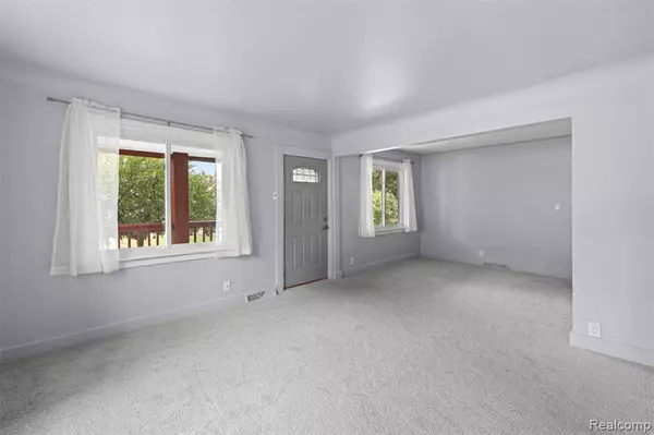 Livonia, MI 48152,18411 Foch Street