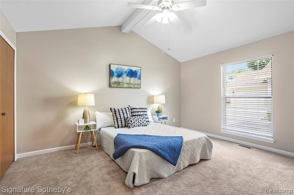 Plymouth, MI 48170,325 W Ann Arbor Trail Court