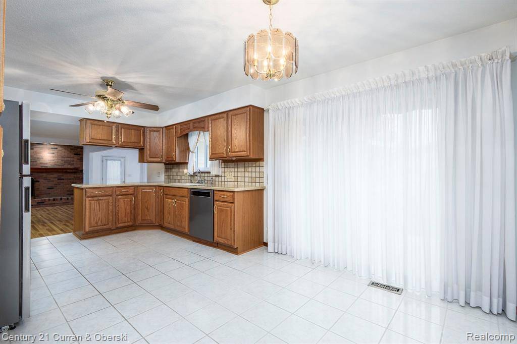 Raisin Twp, MI 49286,6934 COLONIAL Drive
