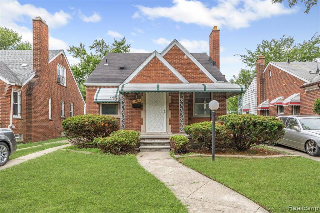 9039 BRACE Street, Detroit, MI 48228