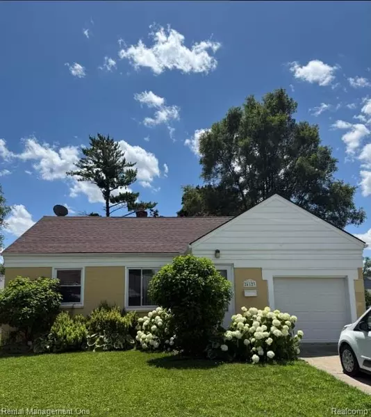 24123 Notre Dame Street, Dearborn, MI 48124