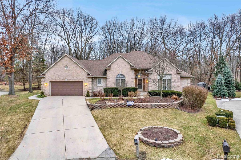 Shelby Twp, MI 48316,3952 Saint James Court