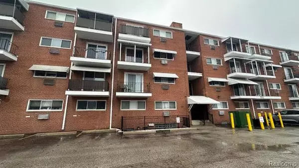 2925 W 13 Mile Road 1 405, Royal Oak, MI 48073