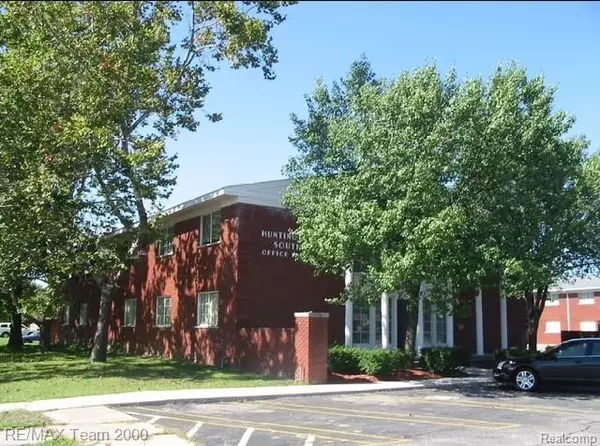 24525 Southfield Road,  Southfield,  MI 48075