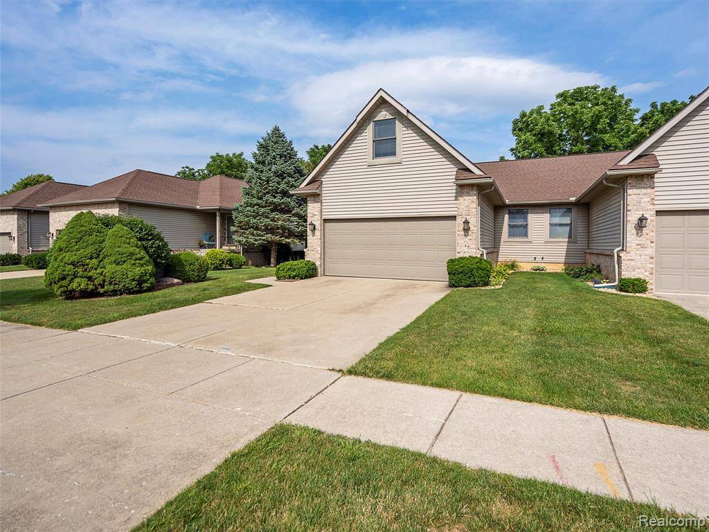 Linden, MI 48451,299 Creekwood Circle