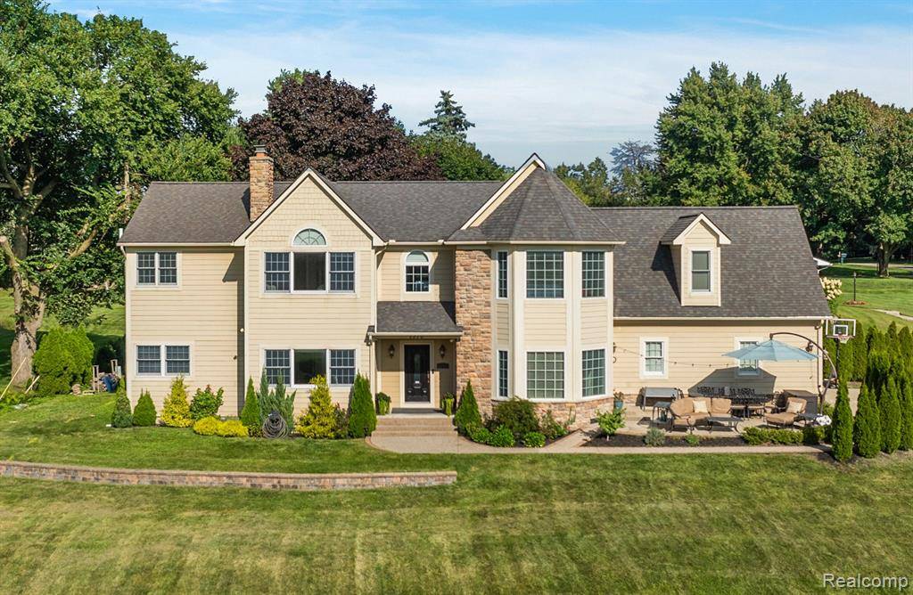 1370 Fieldway Drive, Bloomfield Twp, MI 48302