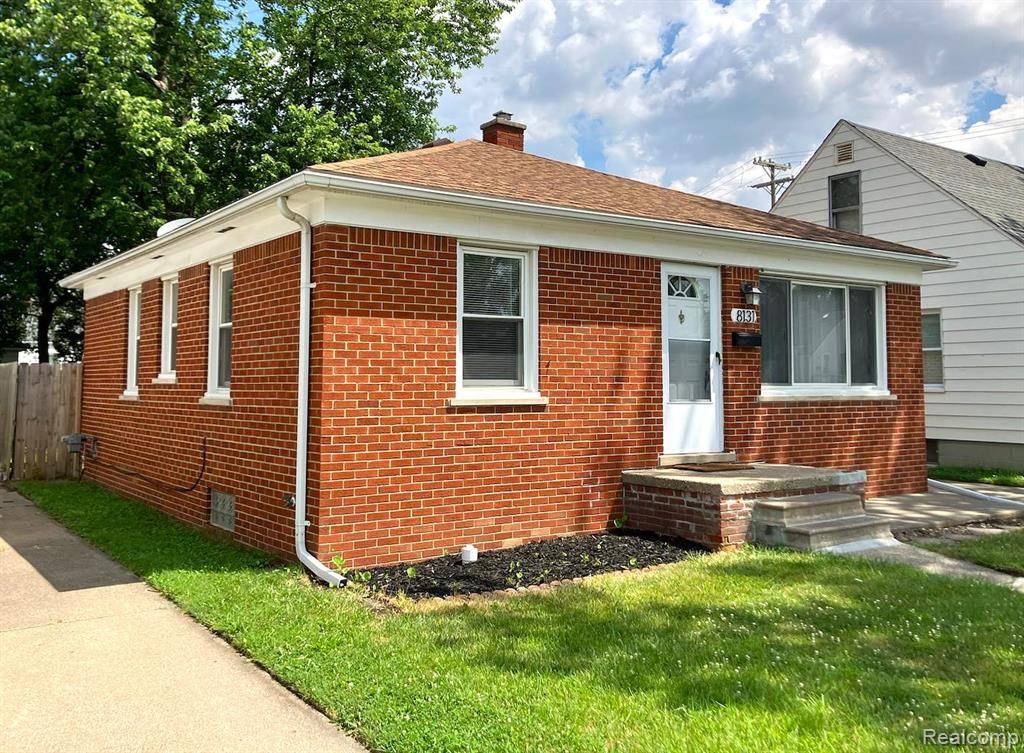 Center Line, MI 48015,8131 THEISEN