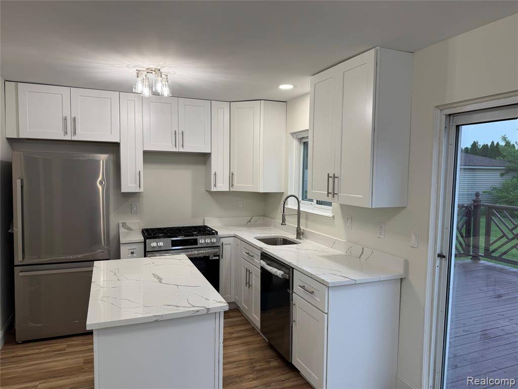 Clinton Twp, MI 48038,42113 CLAYTON Street