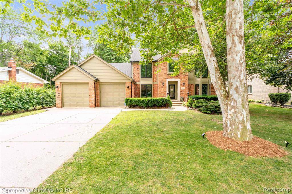 16070 Timberview Drive, Clinton Twp, MI 48036