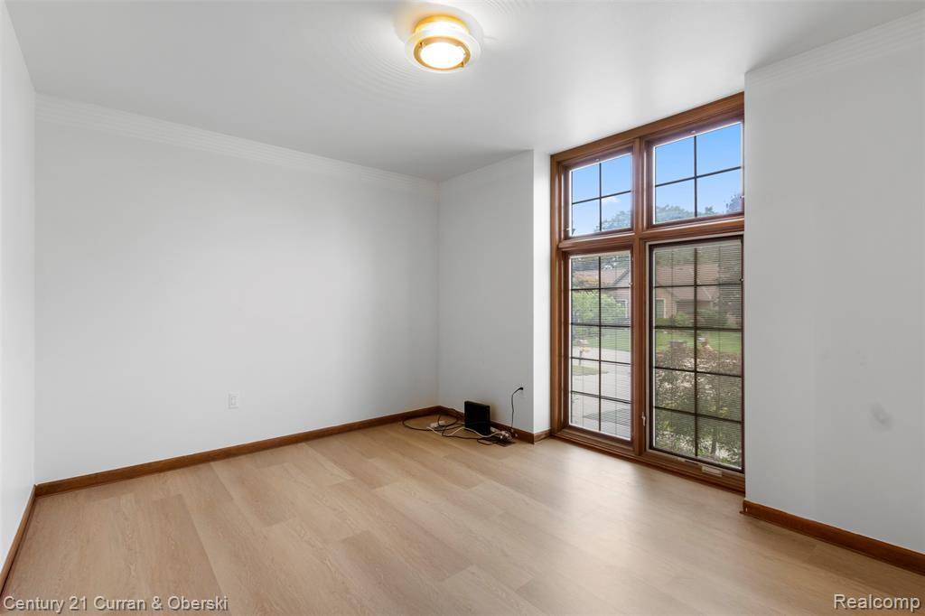Northville, MI 48168,41925 Waterwheel Road