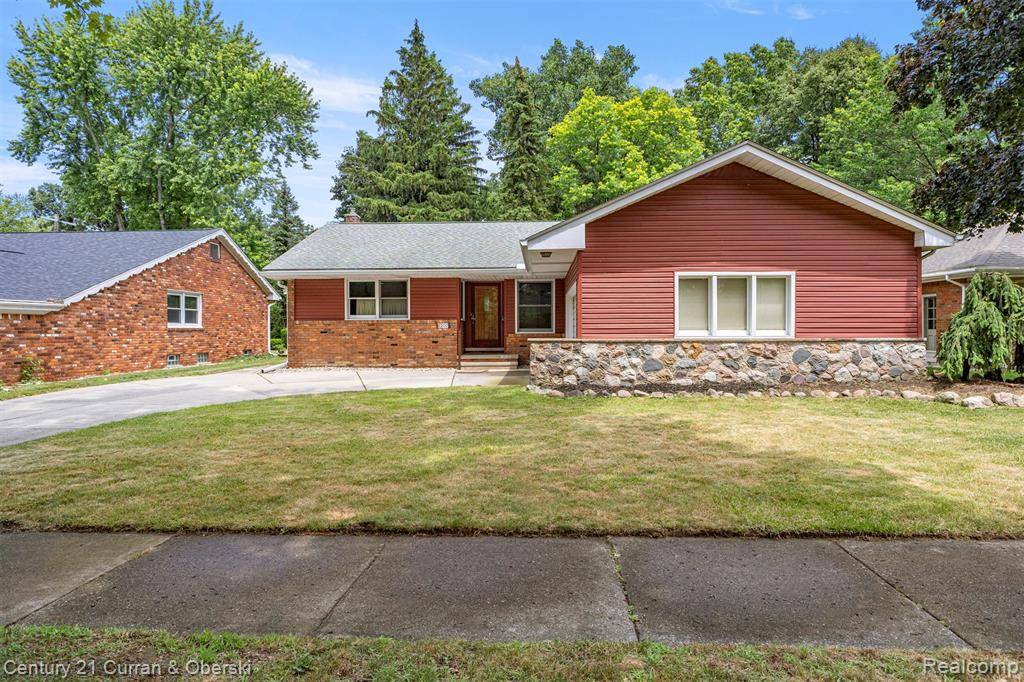 6200 Burger Street, Dearborn Heights, MI 48127