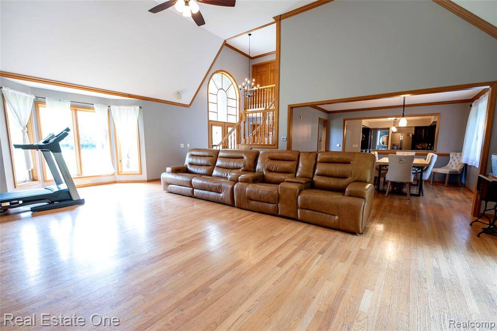 Grand Blanc, MI 48439,11514 Kings Knight Circle