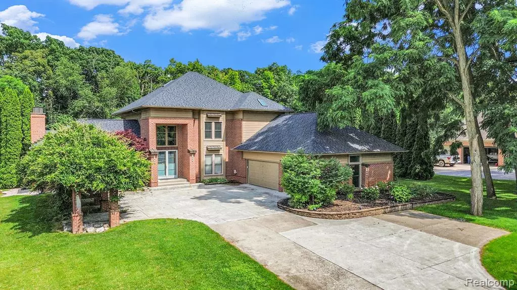 White Lake Twp, MI 48383,3135 Valley Oaks Drive