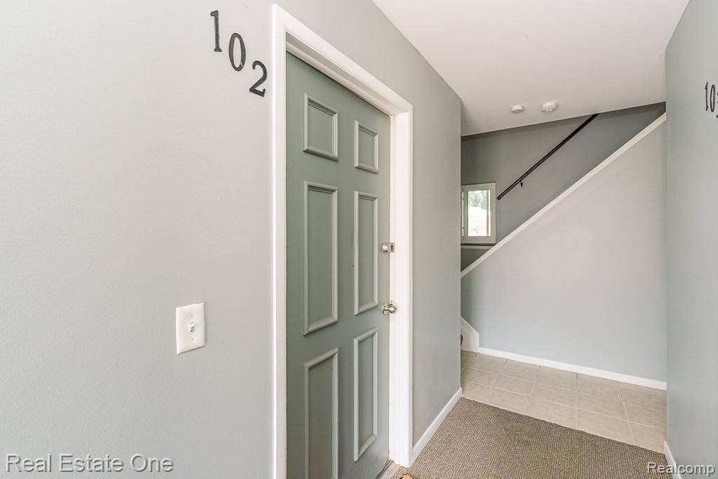 Rochester Hills, MI 48306,1097 Tienken Court