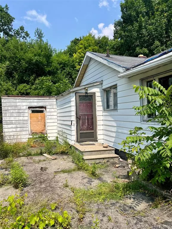 536 W Home Avenue, Flint, MI 48505