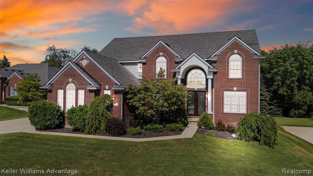 25506 Stanley Lane, South Lyon, MI 48178