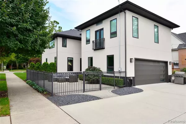 Birmingham, MI 48009,591 Wallace Street