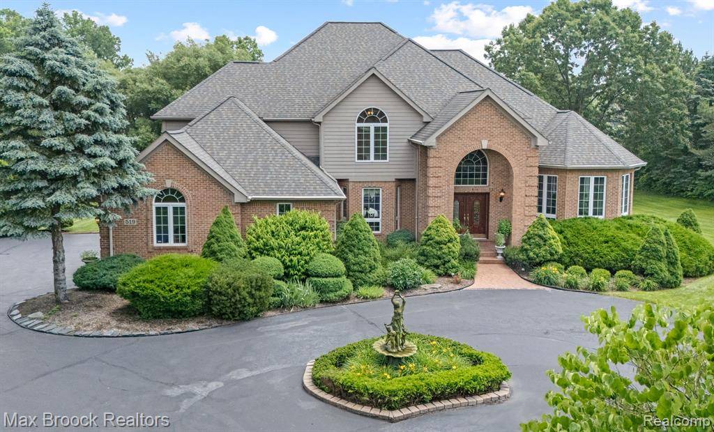 Orion Twp, MI 48348,519 Hawksmoore Drive
