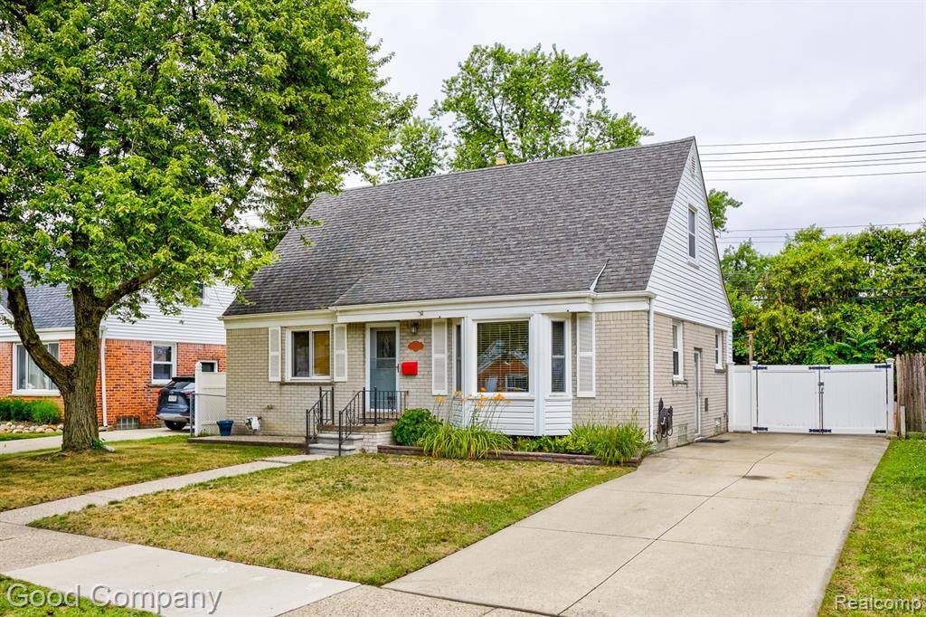 923 E 4th Street, Royal Oak, MI 48067