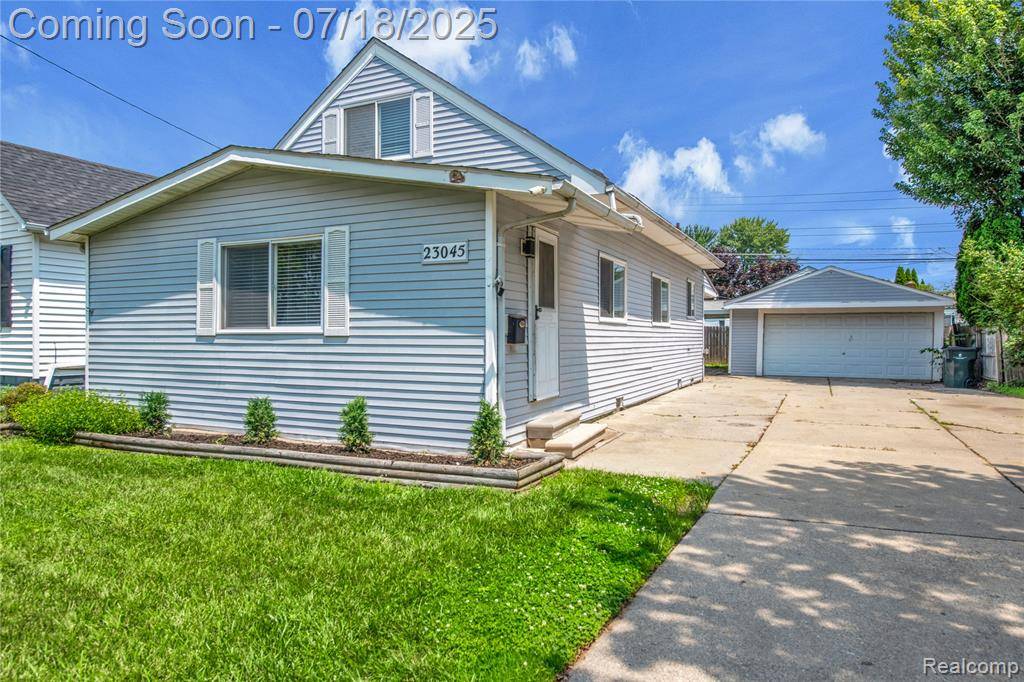 23045 E 13 Mile rd Road, St. Clair Shores, MI 48082