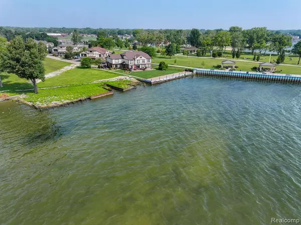 St. Clair Shores, MI 48082,104 Lac Sainte Claire Drive