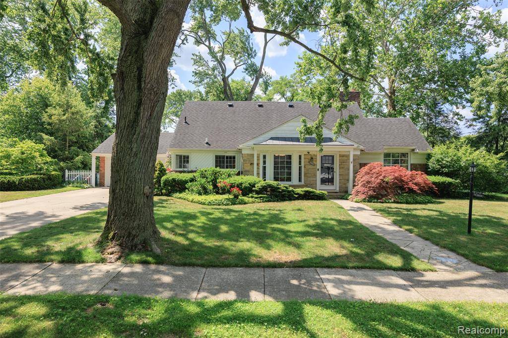 Beverly Hills Vlg, MI 48025,17501 Dunblaine Avenue