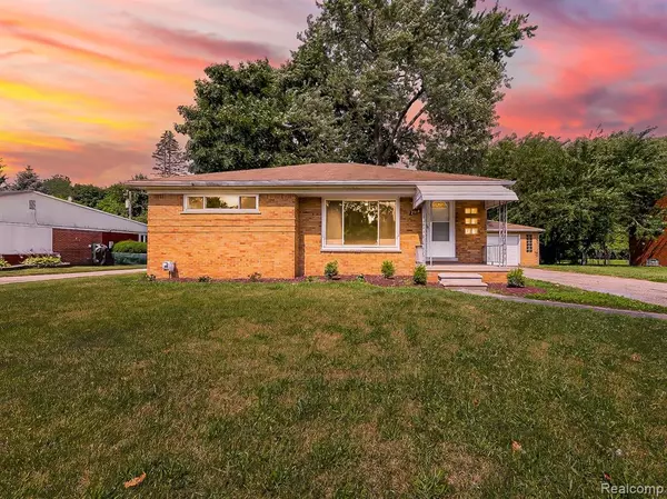 2314 Middlebelt Road, West Bloomfield Twp, MI 48324