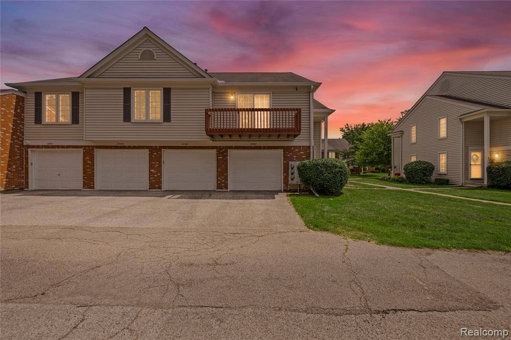 37457 Stonegate Circle, Clinton Twp, MI 48036