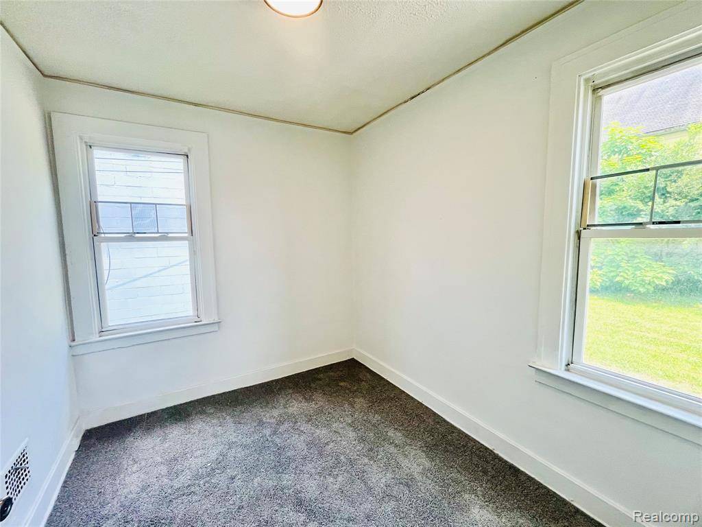 Detroit, MI 48214,3548 Saint Clair Street