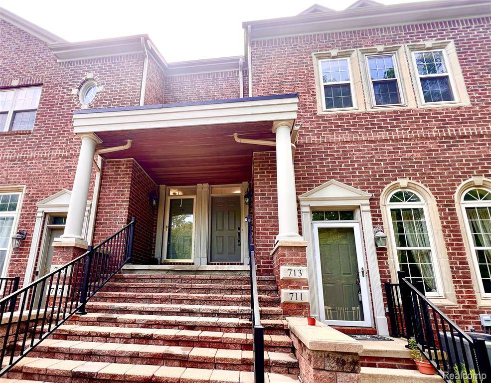 713 River Park Village Boulevard, Northville, MI 48167