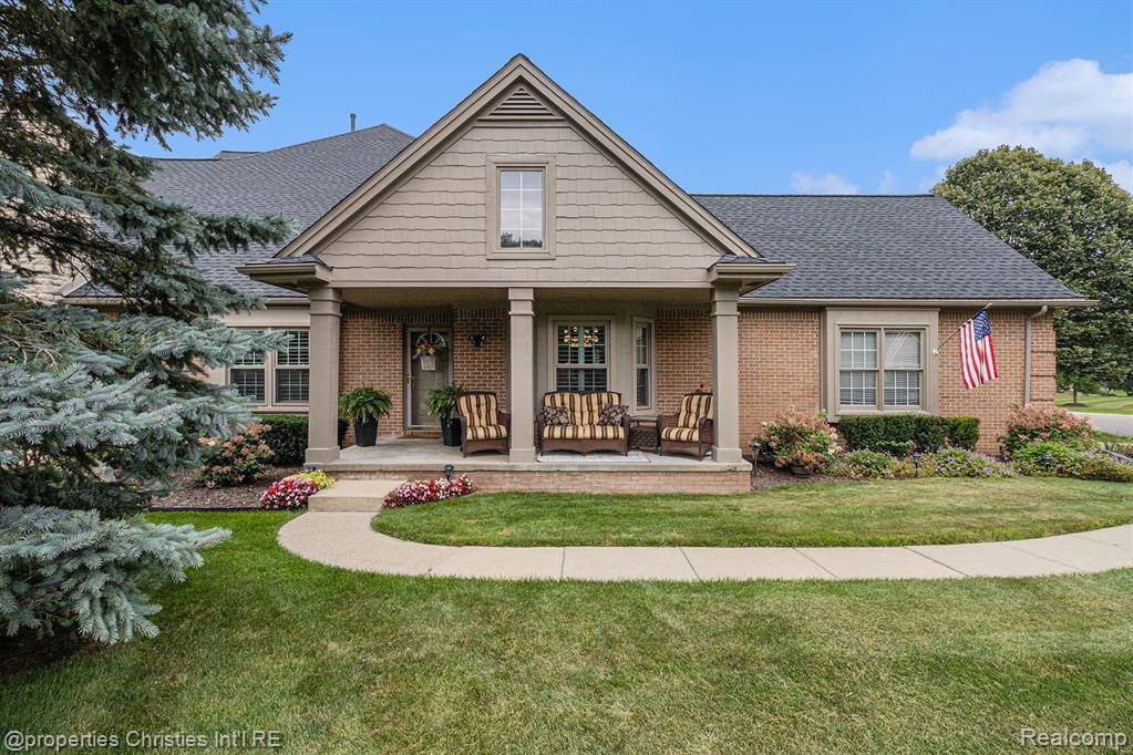 23331 Sawgrass Court S 9, South Lyon, MI 48178