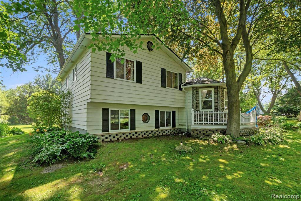 3439 N Mill Road, Dryden Twp, MI 48428