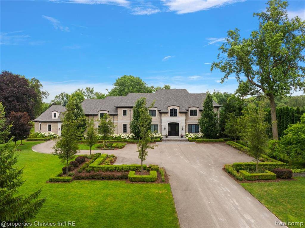 5385 Longmeadow Road, Bloomfield Hills, MI 48304